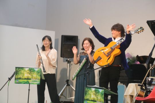 お客様を巻き込んで